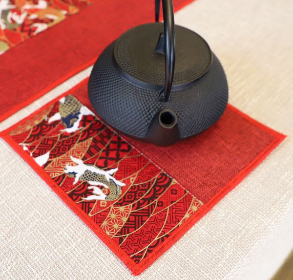 последние лоскутная лаки рыба таблица placemat хлопок лен обеденный стол mat прямоугольник урожай китайский стиль 1шт чайные маты изоляции к
последние лоскутная лаки рыба таблица placemat хлопок лен обеденный стол mat прямоугольник урожай китайский стиль 1шт чайные маты изоляции к