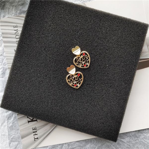 korean little cute vintage hollow heart simple woman girls stud earrings fashion jewelry holiday-jqd5-w2, Golden;silver
korean little cute vintage hollow heart simple woman girls stud earrings fashion jewelry holiday-jqd5-w2, Golden;silver
