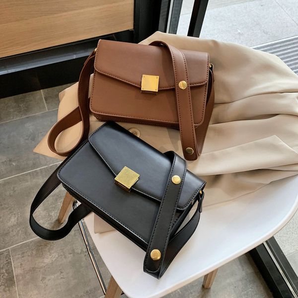 2020 new korean wide shoulder bag texture messenger bag multifunctional ins one shoulder women's small square
2020 new korean wide shoulder bag texture messenger bag multifunctional ins one shoulder women's small square