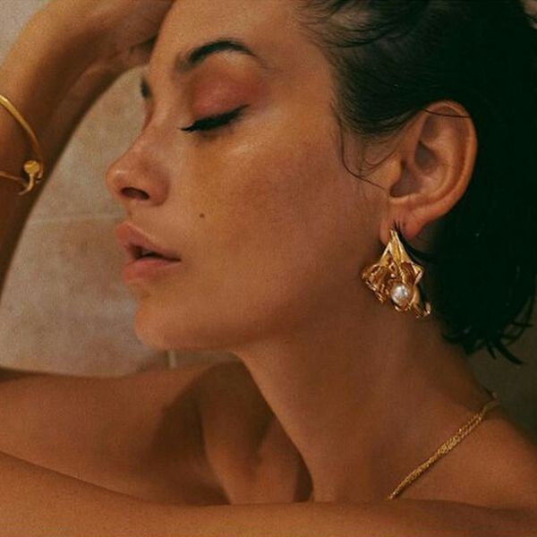 new fashion korea design metal gold geometric baroque simulation pearl earrings for women girl drop gift 2020, Silver
new fashion korea design metal gold geometric baroque simulation pearl earrings for women girl drop gift 2020, Silver