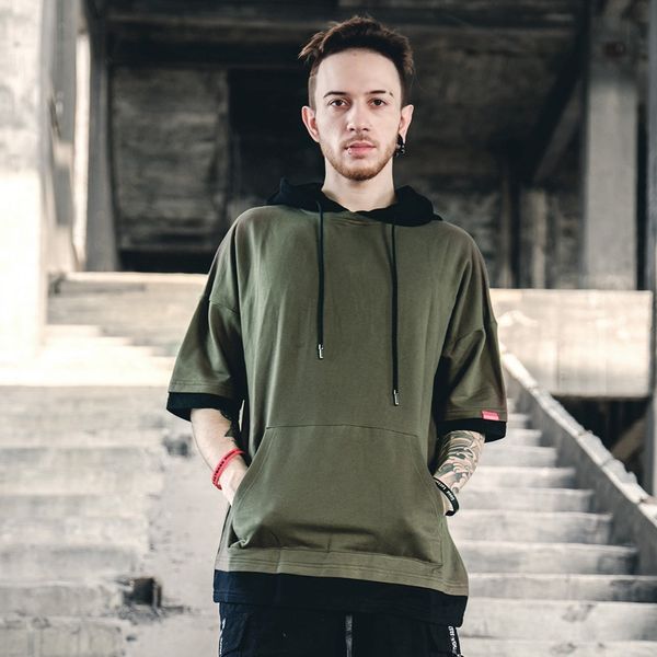 2020 men's clothing high street hooded sweatershirt men's short sleeve loose color matching pullover hoodies, Black
2020 men's clothing high street hooded sweatershirt men's short sleeve loose color matching pullover hoodies, Black