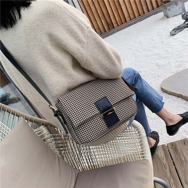 retro female square bags fashion high-quality women's designer handbags classic ladies shoulder messenger bags brand
retro female square bags fashion high-quality women's designer handbags classic ladies shoulder messenger bags brand