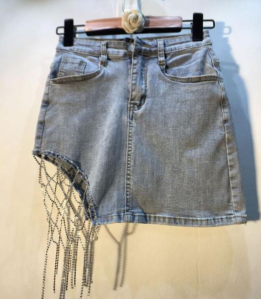 european style jeans skirts for women 2020 summer new side industry diamond chain high waist slimming package hip stretch skirt, Black
european style jeans skirts for women 2020 summer new side industry diamond chain high waist slimming package hip stretch skirt, Black
