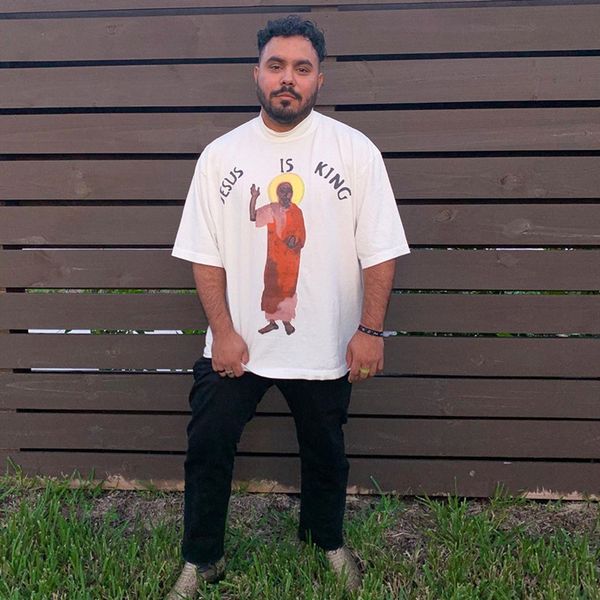 20ss иисус есть царь vinyl футболка с коротким рукавом tee crew neck t-рубашка высокого качества пар mens женщин способа конструктора рубашк, White;black
20ss иисус есть царь vinyl футболка с коротким рукавом tee crew neck t-рубашка высокого качества пар mens женщин способа конструктора рубашк, White;black