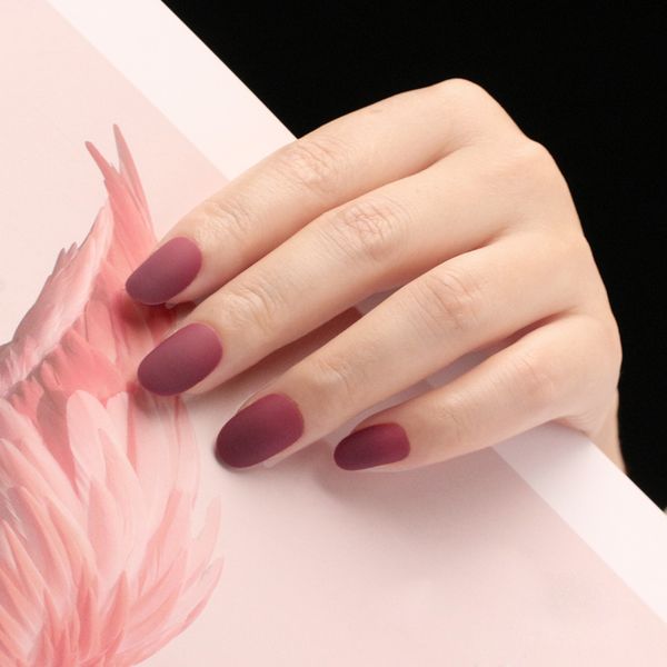 24pcs new fashion cute candy oval excellent touch design matte fake nails light vampire l632, Red;gold
24pcs new fashion cute candy oval excellent touch design matte fake nails light vampire l632, Red;gold