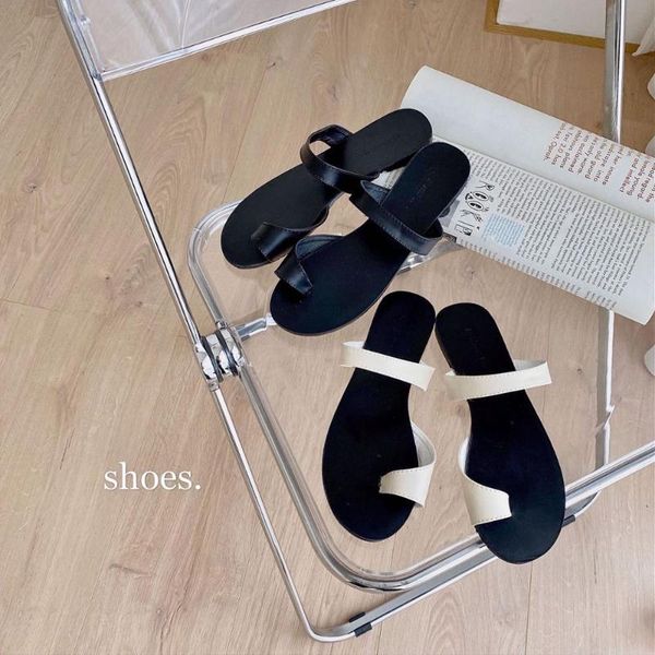 shoes women womens slippers outdoor slides rubber flip flops pantofle soft summer flat hawaiian 2020 fabric, Black 
shoes women womens slippers outdoor slides rubber flip flops pantofle soft summer flat hawaiian 2020 fabric, Black