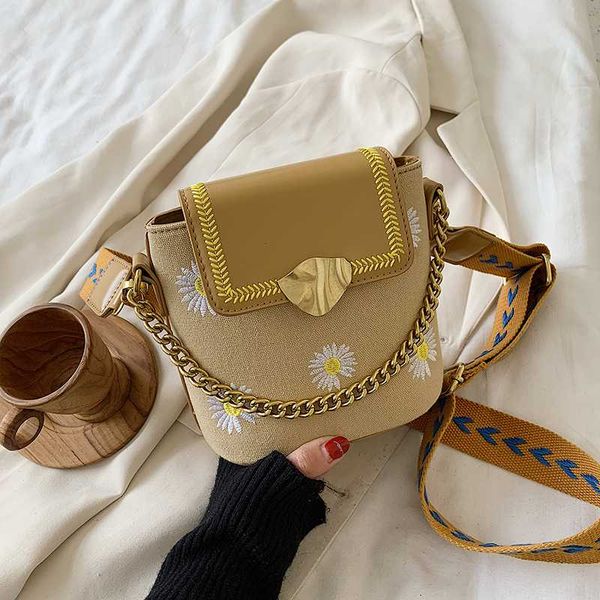 fantasy new style little daisies handbags for women pu leather small square bag chain flower embroidery crossbody bag elegant
fantasy new style little daisies handbags for women pu leather small square bag chain flower embroidery crossbody bag elegant