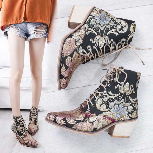 autumn and winter new satin embroidery high-heeled thick heel pointed lace-up boots female large size shoes nude boots, Black
autumn and winter new satin embroidery high-heeled thick heel pointed lace-up boots female large size shoes nude boots, Black