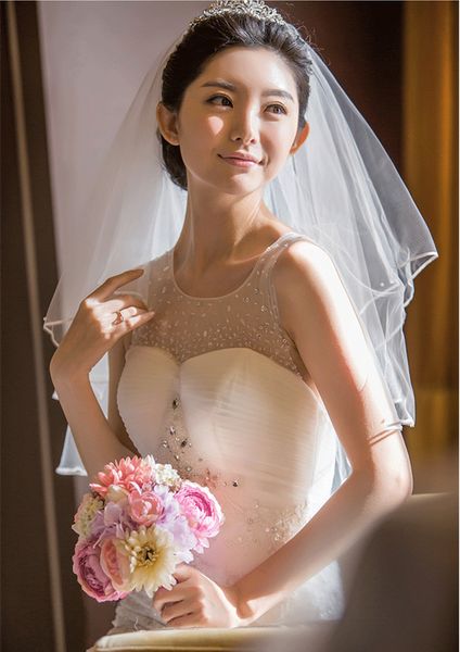 new fashion designer elegant ribbon edge white ivory elbow length two layer wedding veil alloy comb, Black
new fashion designer elegant ribbon edge white ivory elbow length two layer wedding veil alloy comb, Black