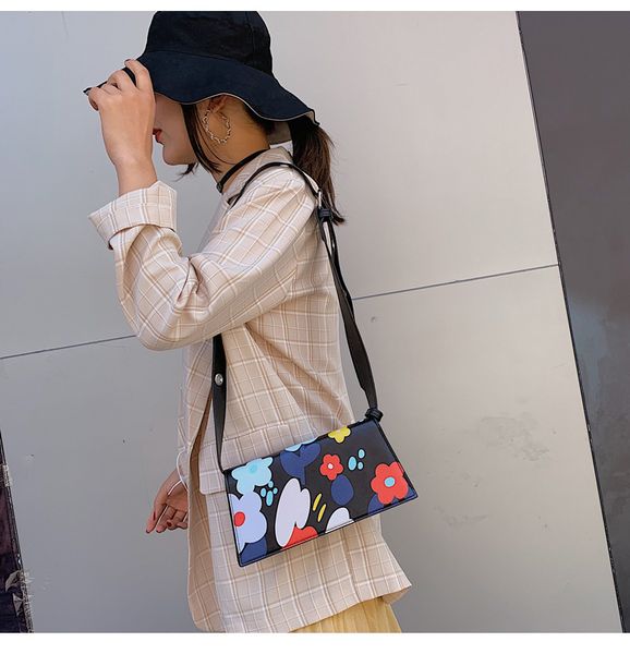 women 2019 new korean version of fashion women's bag ladder small flower bag printing broadband single shoulder slant
women 2019 new korean version of fashion women's bag ladder small flower bag printing broadband single shoulder slant