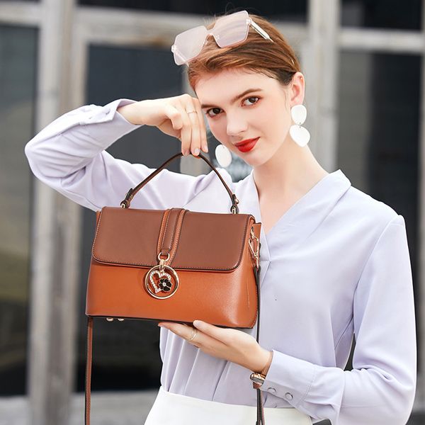 pu leather woman crossbody bags mini small square shoulder bags elegant diamond flower pendant handbags women
pu leather woman crossbody bags mini small square shoulder bags elegant diamond flower pendant handbags women