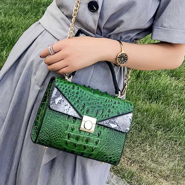 luxury handbag python tote bags women 2020 designer lock crocodile pattern leather shoulder messenger bags chain bolsa red
luxury handbag python tote bags women 2020 designer lock crocodile pattern leather shoulder messenger bags chain bolsa red