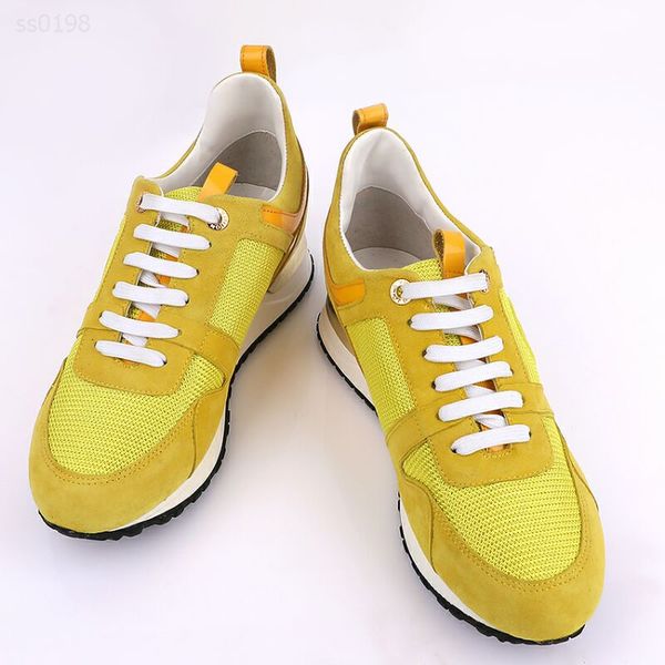 luxury sports shoes man woman casual shoes custom leisure race runner shoes outdoors trainers with box size 35-46, Black
luxury sports shoes man woman casual shoes custom leisure race runner shoes outdoors trainers with box size 35-46, Black