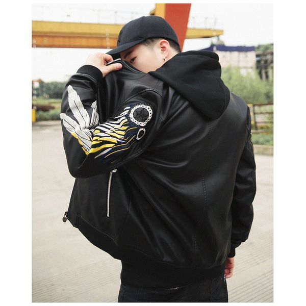 man jacket motorcyclist faux leather coat feather embroidery retro american casual wear winter warm mantle men drop shipping, Black;brown
man jacket motorcyclist faux leather coat feather embroidery retro american casual wear winter warm mantle men drop shipping, Black;brown