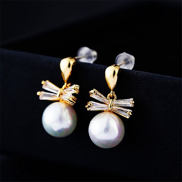 cute female ball pearl stud earrings with crystal fashion silver gold color party earrings vintage wedding for women, Golden;silver
cute female ball pearl stud earrings with crystal fashion silver gold color party earrings vintage wedding for women, Golden;silver