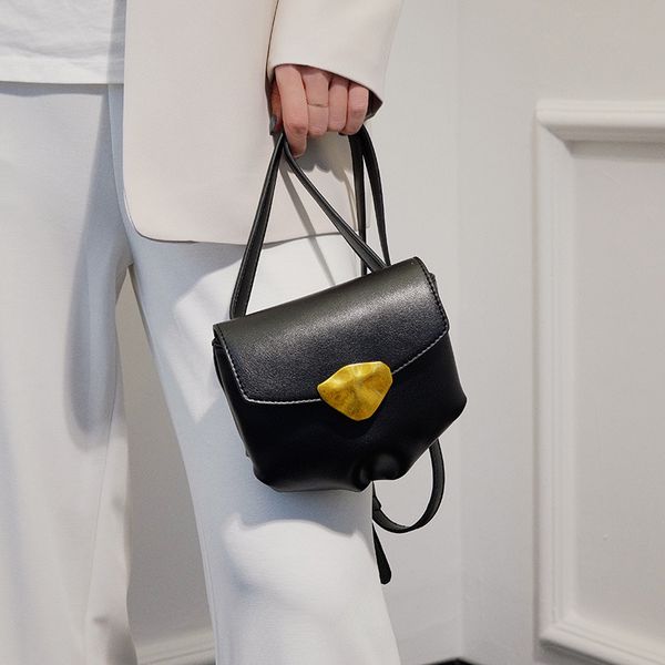 2020 new shoulder bag women's casual fashion korean version of the crossbody chest bag ladies large capacity waist
2020 new shoulder bag women's casual fashion korean version of the crossbody chest bag ladies large capacity waist