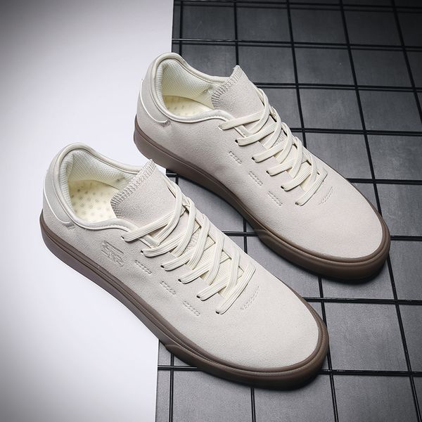 cattle velvet sporty white shoes men's trend black shoes comfortable breathable fashion design thick-bottomed men's
cattle velvet sporty white shoes men's trend black shoes comfortable breathable fashion design thick-bottomed men's