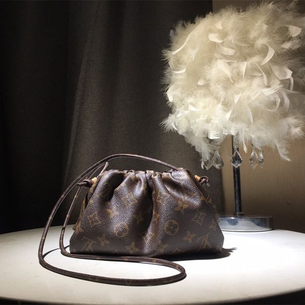 женщины дизайнерские сумки на ремне кошелек сумочка женщины кошельки Crossbody сумка BOURSICOT EW весна-лето 2020 мода сумка на ремне винтаж-вдохновленный
женщины дизайнерские сумки на ремне кошелек сумочка женщины кошельки Crossbody сумка BOURSICOT EW весна-лето 2020 мода сумка на ремне винтаж-вдохновленный