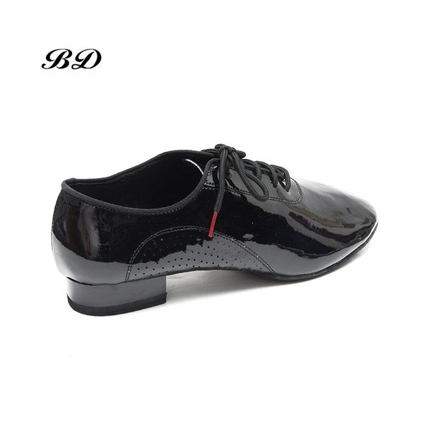 2018 salsan men shoes latin dance shoes ballroom shoe modern gb waltz friendship patent leather heel 2.5cm bd 309 jazz hot
2018 salsan men shoes latin dance shoes ballroom shoe modern gb waltz friendship patent leather heel 2.5cm bd 309 jazz hot