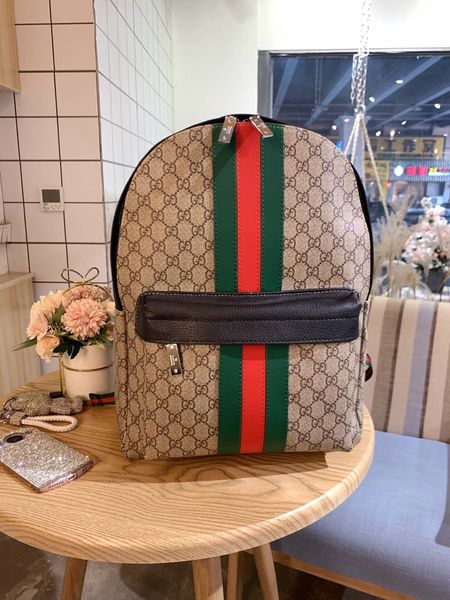 2020 mens designer backpack letter print luxury designer backpacks men nice detail travel bag
2020 mens designer backpack letter print luxury designer backpacks men nice detail travel bag