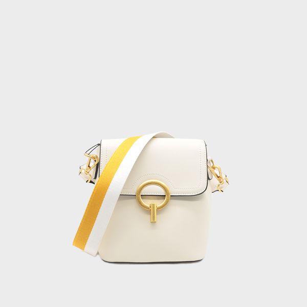 micaela 2019 trend circle rings bucket bag real leather female designer vintage luxury crossbody bags brand women elegant shoulder bag purse
micaela 2019 trend circle rings bucket bag real leather female designer vintage luxury crossbody bags brand women elegant shoulder bag purse