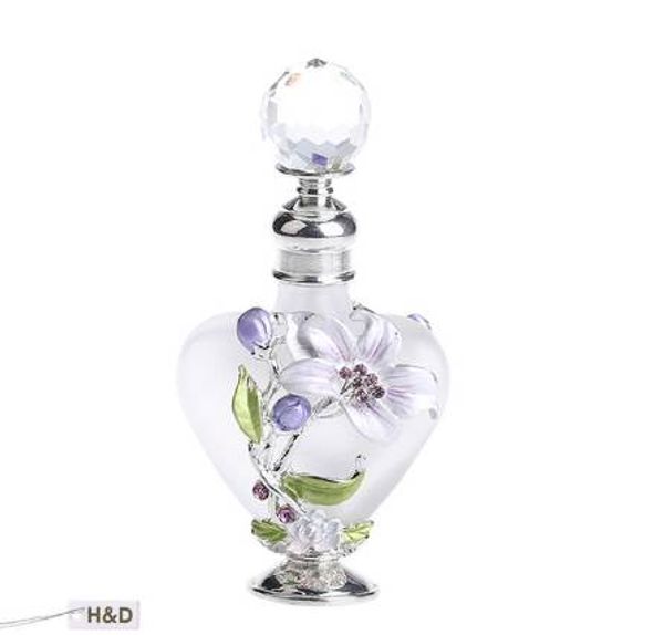 graven metal and glass empty container refillable portable 9ml white empry gift perfume bottle home decoration
graven metal and glass empty container refillable portable 9ml white empry gift perfume bottle home decoration