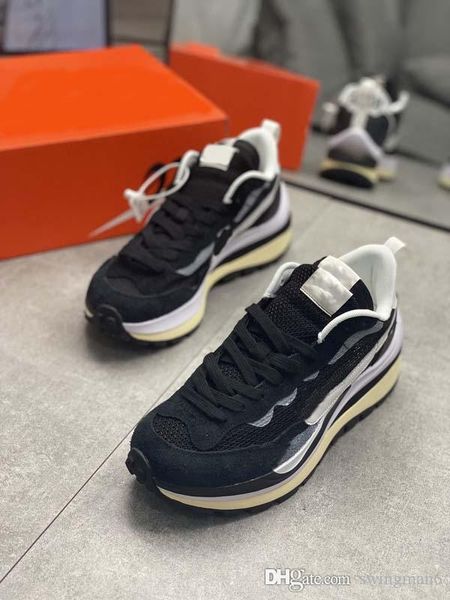 authentic sacai x pegasus vaporfly sp men running shoes black summit white pure platinum man sports sneakers with box
authentic sacai x pegasus vaporfly sp men running shoes black summit white pure platinum man sports sneakers with box