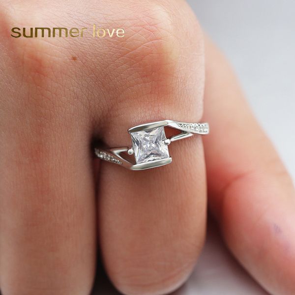 creative simple square zircon ring for women shinning crystal inlay sliver finger ring jewelry, Golden;silver
creative simple square zircon ring for women shinning crystal inlay sliver finger ring jewelry, Golden;silver