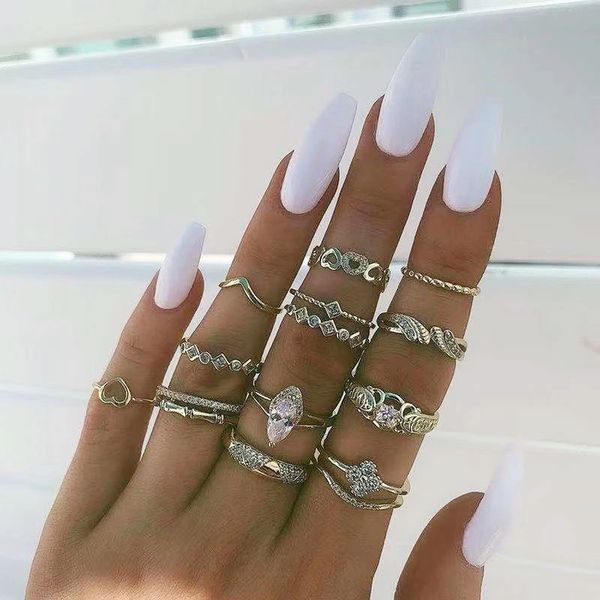 13pcs/set vintage gold midi ring with rhinestone rings sets heart flower rings for women fashion jewelry party gifts, Golden;silver
13pcs/set vintage gold midi ring with rhinestone rings sets heart flower rings for women fashion jewelry party gifts, Golden;silver