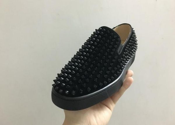arrvial 2019 black suede men good quality red spikes red bottom shoes low patent genuine leather casual flat red bottom men sneakers c13
arrvial 2019 black suede men good quality red spikes red bottom shoes low patent genuine leather casual flat red bottom men sneakers c13