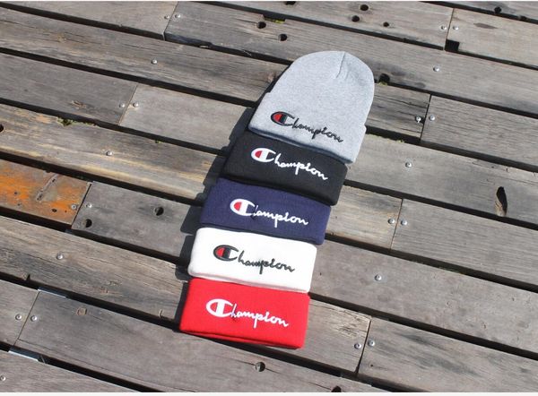 2020 designer hat hip hop casual european and american fashion knit hat the triangle pink embroidered hat winter new classic champion, Blue;gray
2020 designer hat hip hop casual european and american fashion knit hat the triangle pink embroidered hat winter new classic champion, Blue;gray