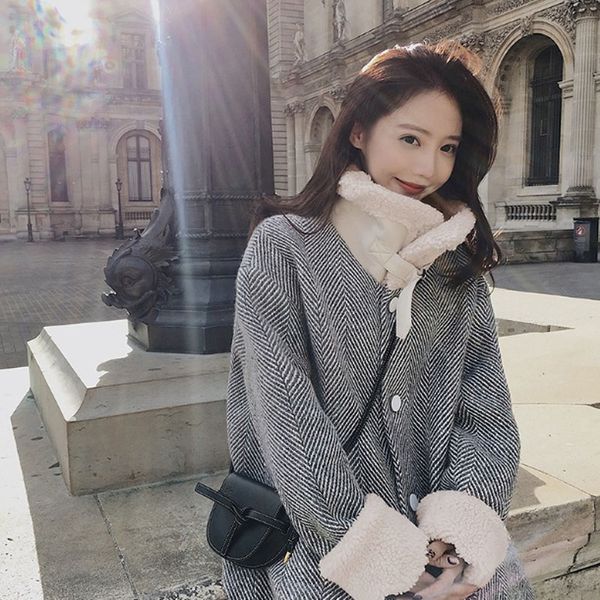 winter new retro lamb fur collar wool coat female plaid single-breasted long-sleeved winter fashion casual warm long woolen coat, Black
winter new retro lamb fur collar wool coat female plaid single-breasted long-sleeved winter fashion casual warm long woolen coat, Black