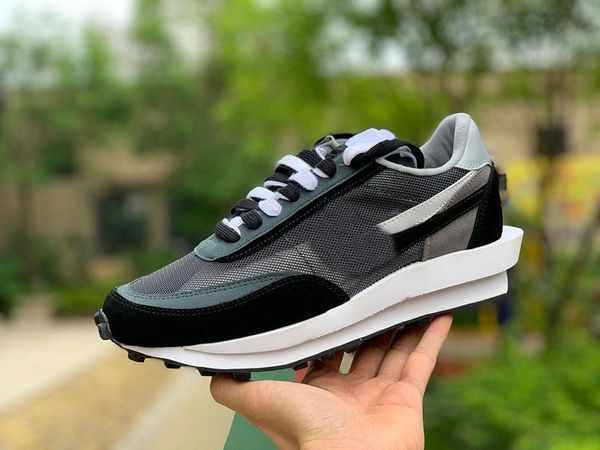 2019 топ аутентичные sacai x ldwaffle рассвет черный антрацит кроссовки мужчины женщины зеленый gusto pine зеленые спортивные кроссовки bv00
2019 топ аутентичные sacai x ldwaffle рассвет черный антрацит кроссовки мужчины женщины зеленый gusto pine зеленые спортивные кроссовки bv00