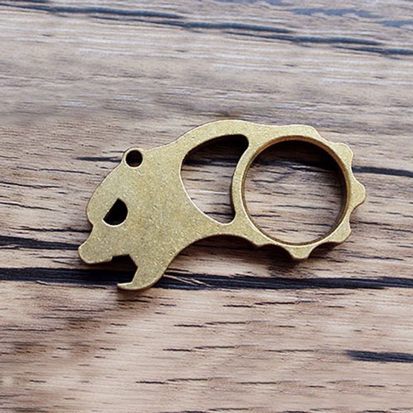 brass polar bear head knuckle duster bottle opener car mounted ornaments emergency hammer outdoor personal defense edc tool
brass polar bear head knuckle duster bottle opener car mounted ornaments emergency hammer outdoor personal defense edc tool