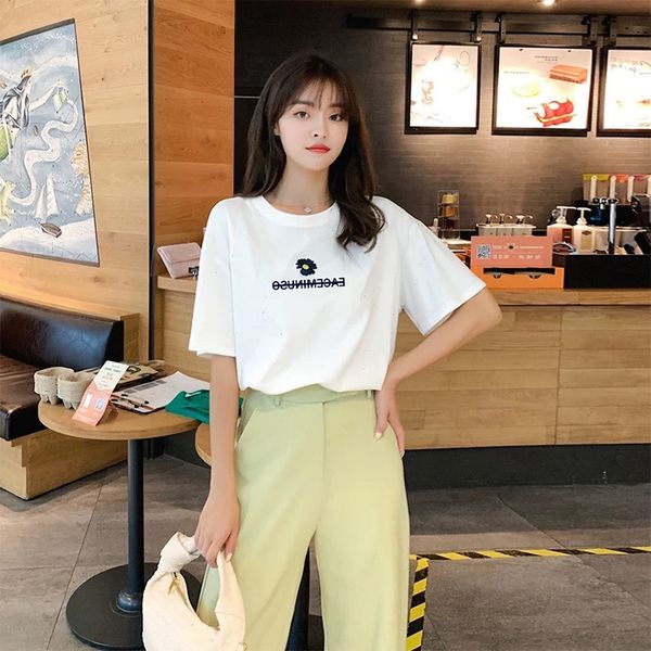 2020 foreign style underwear t-shirt underwear daisy short-sleeved t-shirt female ins fashion design sense niche half-sleeved loose top, White
2020 foreign style underwear t-shirt underwear daisy short-sleeved t-shirt female ins fashion design sense niche half-sleeved loose top, White