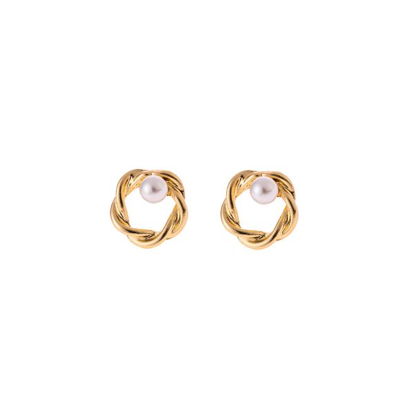 new wild mini compact metal winding imitation pearl personality temperament earrings jewelry wholesale, Golden;silver
new wild mini compact metal winding imitation pearl personality temperament earrings jewelry wholesale, Golden;silver
