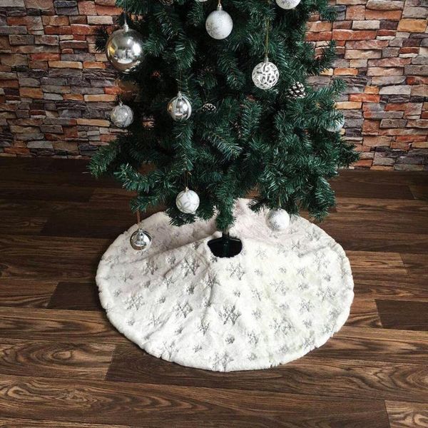 red white plush christmas tree skirt decoration for home embroidered snowflake tree skirt navidad decor new year party supplies
red white plush christmas tree skirt decoration for home embroidered snowflake tree skirt navidad decor new year party supplies