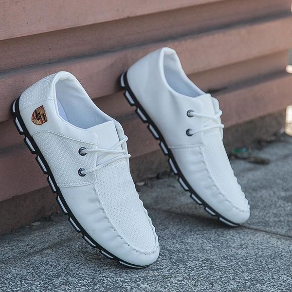 new brand fashion summer soft moccasins men loafers patent leather shoes men flats gommino driving
new brand fashion summer soft moccasins men loafers patent leather shoes men flats gommino driving