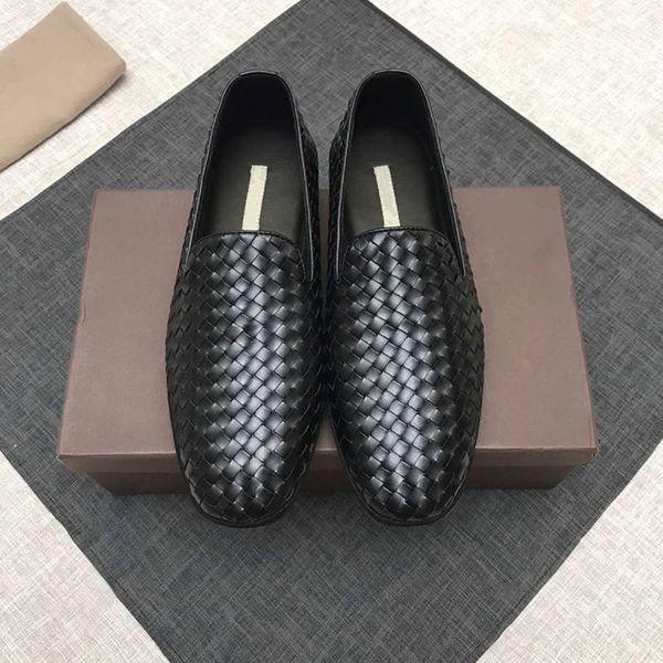vintage british business casual leather shoes men set feet python pattern men's single shoes mens designer loafers,luxury loafers, Black
vintage british business casual leather shoes men set feet python pattern men's single shoes mens designer loafers,luxury loafers, Black