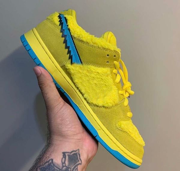 grateful dead x sb dunk low yellow bear running shoes yellow blue fury upper suede skateboarding shoes sports sneakers with box
grateful dead x sb dunk low yellow bear running shoes yellow blue fury upper suede skateboarding shoes sports sneakers with box