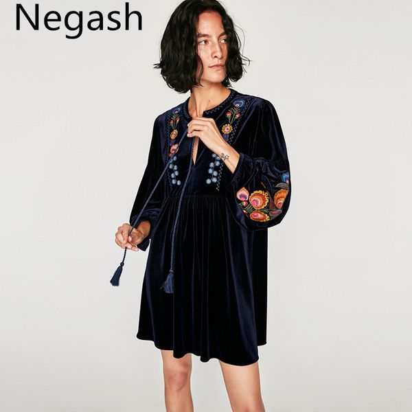 new vintage velvet floral embroidery dress women fashion tassel loose dresses lady autumn winter boho chic vestidos femininos, Black;gray
new vintage velvet floral embroidery dress women fashion tassel loose dresses lady autumn winter boho chic vestidos femininos, Black;gray