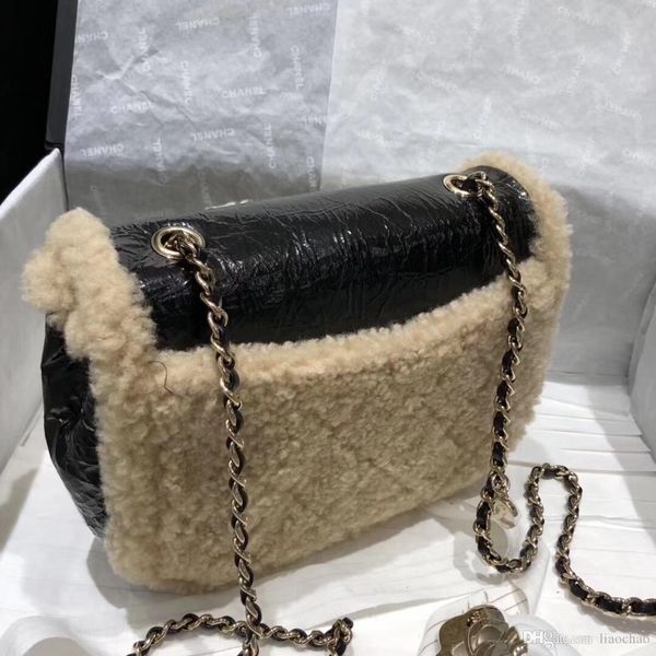 new fashion bags for ladies hand lambskin big c c channel lamb down material ladies classic messenger bag designer chain crossbody bags
new fashion bags for ladies hand lambskin big c c channel lamb down material ladies classic messenger bag designer chain crossbody bags