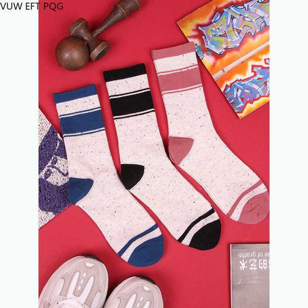 ins simple wild couple striped socks men and women japanese college style retro literature and art in tube socks cotton, Black;white
ins simple wild couple striped socks men and women japanese college style retro literature and art in tube socks cotton, Black;white