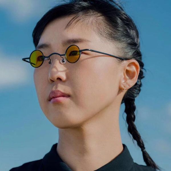 vintage steampunk sunglasses simple round sun glasses funny retro hip hop punk polarized eyeglasses new 2020 rock & roll, White;black
vintage steampunk sunglasses simple round sun glasses funny retro hip hop punk polarized eyeglasses new 2020 rock & roll, White;black