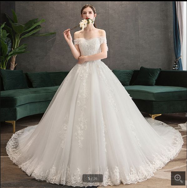 2020 new arrival white lace appliques ball gown wedding dress off the shoulder short sleeve beaded modest bridal gowns court train dress
2020 new arrival white lace appliques ball gown wedding dress off the shoulder short sleeve beaded modest bridal gowns court train dress