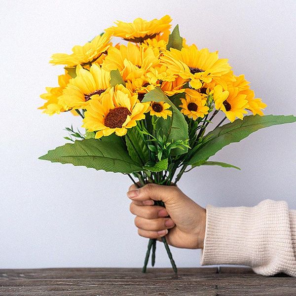 1 bouquet artificial sunflower silk flowers real touch sunflower fake flowers home party wedding decorations props garden floral
1 bouquet artificial sunflower silk flowers real touch sunflower fake flowers home party wedding decorations props garden floral