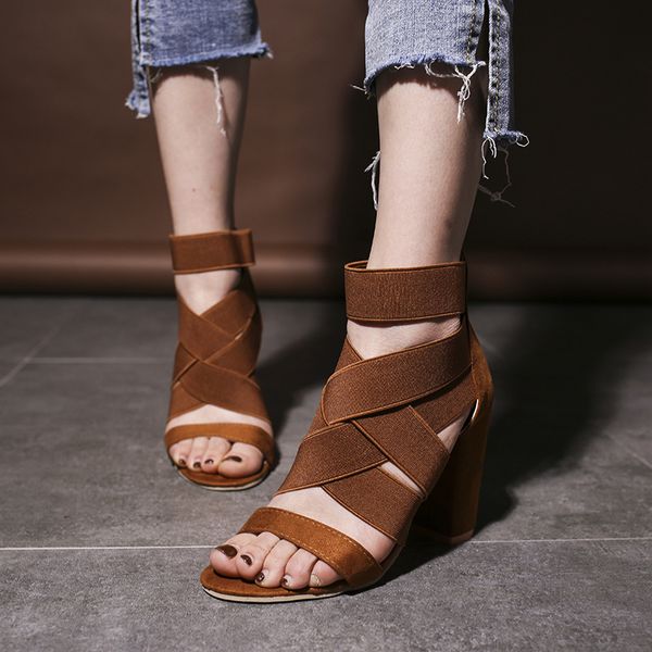 women's cross-strap sandals 2020 summer new 9.5cm thick heel party dress wedding ladies pumps ankle strap high heel pumps, Black
women's cross-strap sandals 2020 summer new 9.5cm thick heel party dress wedding ladies pumps ankle strap high heel pumps, Black