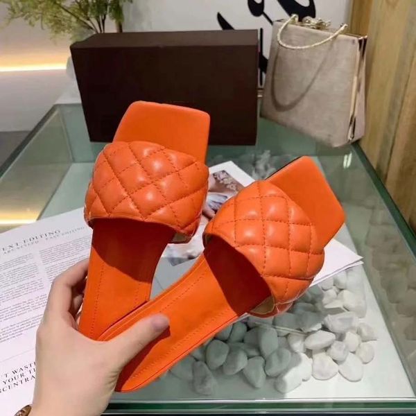 with box sneaker casual shoes trainers snow boots sports shoes trainers shoes for woman by bag07 b1653
with box sneaker casual shoes trainers snow boots sports shoes trainers shoes for woman by bag07 b1653