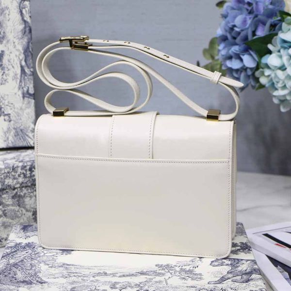 classic fashion three-dimensional embossed women's handbags 2019 new women's leather shoulder bag messenger bag with box
classic fashion three-dimensional embossed women's handbags 2019 new women's leather shoulder bag messenger bag with box