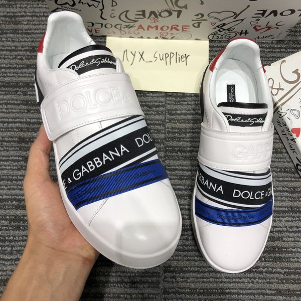 2020m luxury leather lace men's and women's casual shoes, fashion wild men's and women's sports shoes, size: 35-45, Black
2020m luxury leather lace men's and women's casual shoes, fashion wild men's and women's sports shoes, size: 35-45, Black